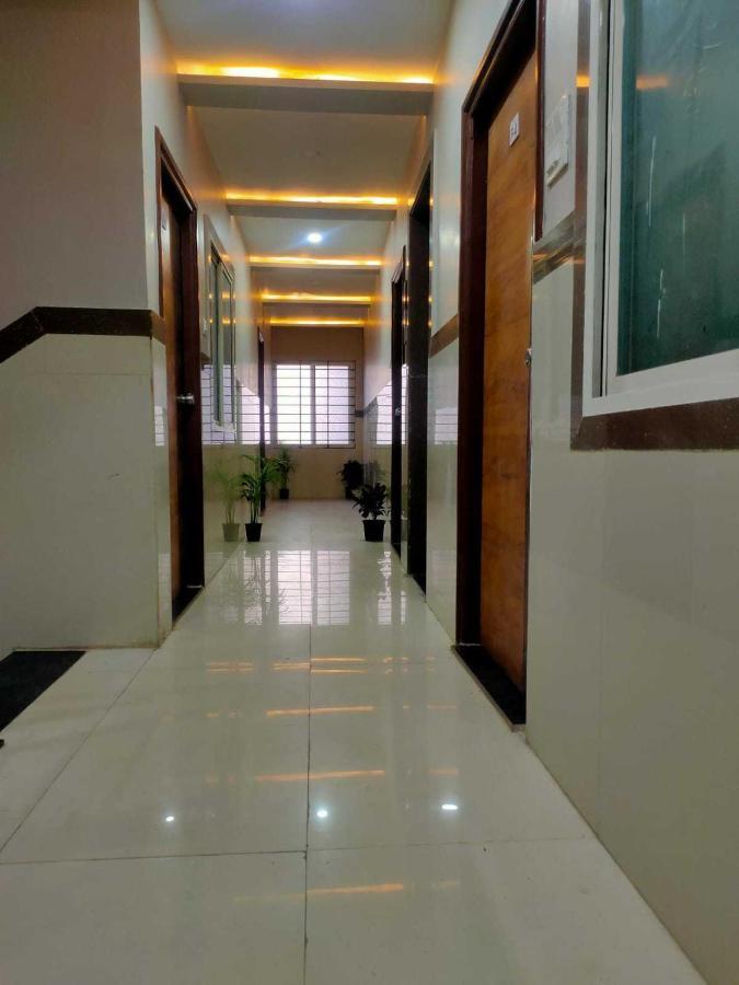 Oyo 88521 Hotel Swagstay Indore Buitenkant foto